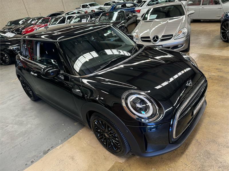 2024 MINI Hatch Hatchback Cooper Classic F56 LCI-2