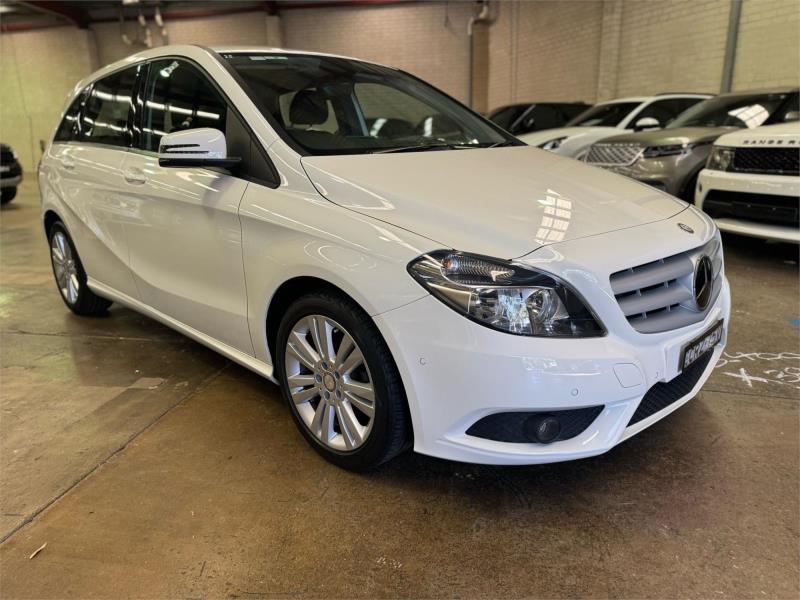 2014 Mercedes-Benz B-Class Hatchback B180 W246