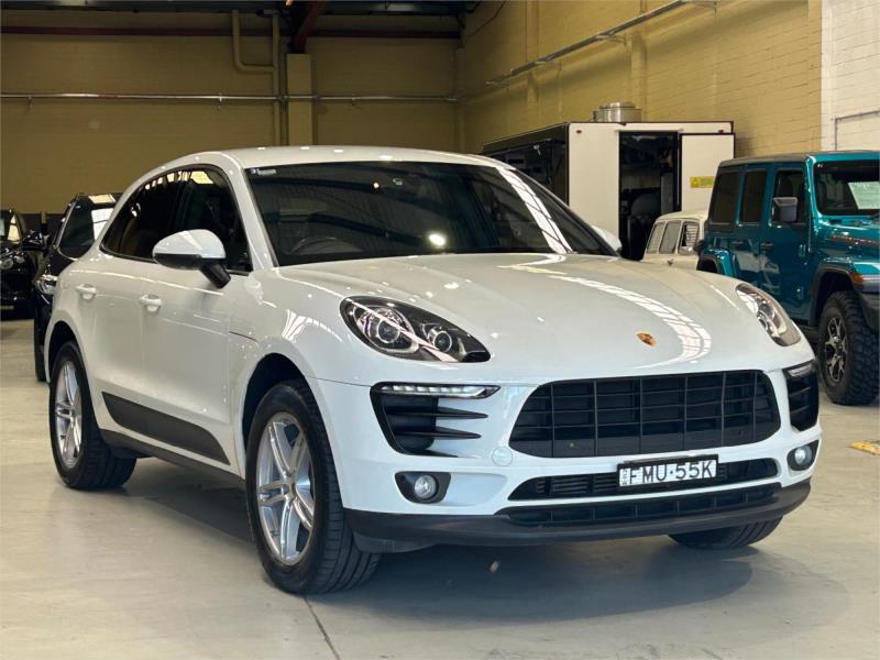 2018 Porsche Macan Wagon 95B MY18