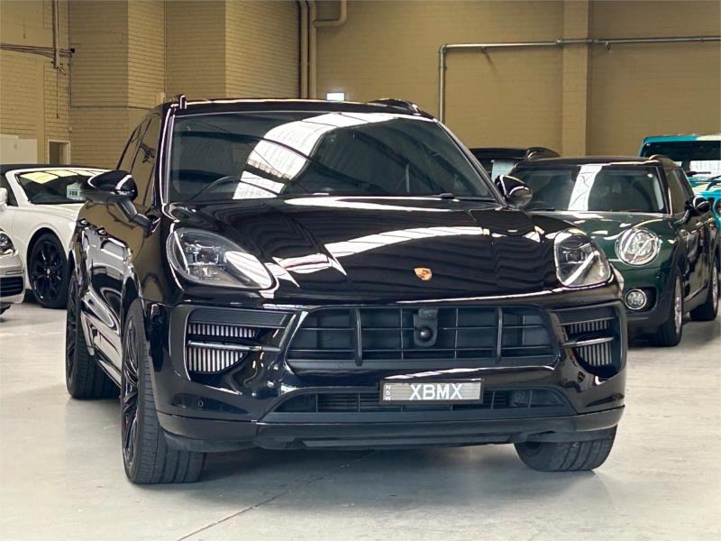 2021 Porsche Macan Wagon GTS 95B MY21