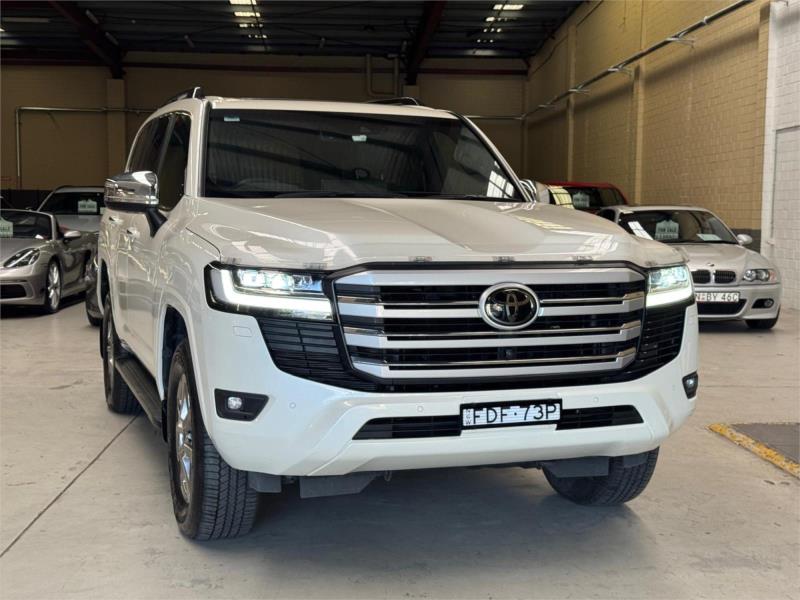 2023 Toyota Landcruiser Wagon Sahara FJA300R